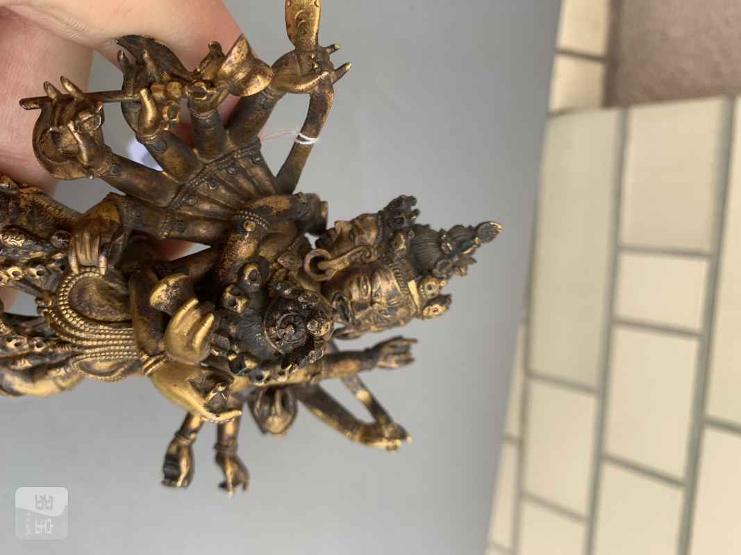 A fire-gilt bronze of Cakrasamvara in yab-yum with attributes - 图12